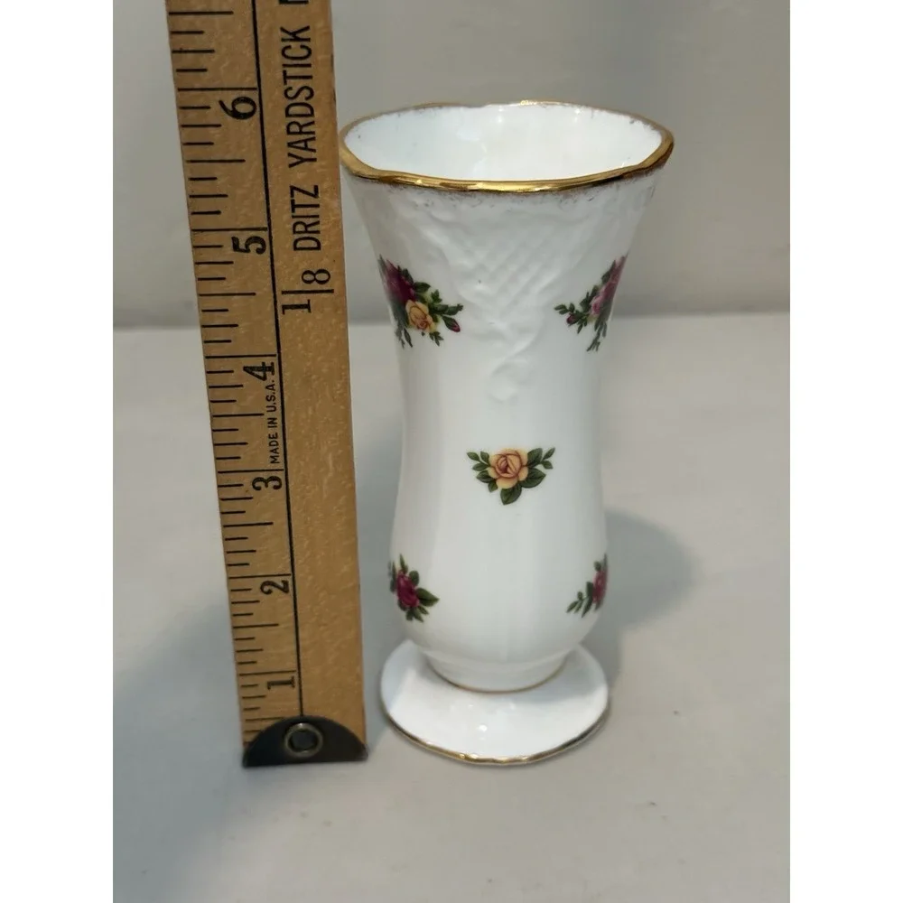 RARE! VINTAGE 1962 ROYAL ALBERT BONE CHINA‎ 